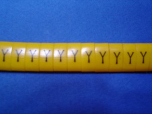 (roll/100)---Critchley-K-Type-Lettering--Y--(32025)