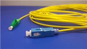 AFGLGSFL1-JXD085-(F)-Patchcord-A2-LC/APC-SC/UPC-1F-8.5m-(34765)