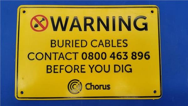 Chorus Sign - Cable Below Marker Horizontal 200mm x 130mm